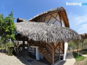 Azuluna Ecolodge