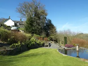 Bryn Melyn Farm Cottages