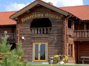 Dvarčėnų Dvaras