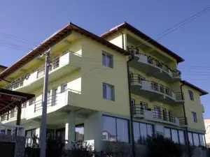 Hotel Istatov