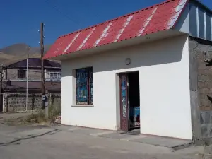 Shushan Guest House