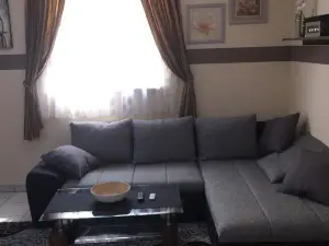 Boulevard Apartment