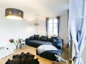 DesignLodge Apartments