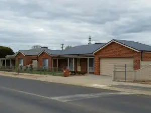 Numurkah Self Contained Apartments - the Saxton