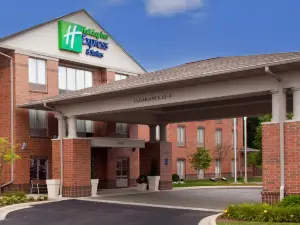 Holiday Inn Express & Suites Dayton-Centerville