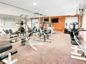 Days Inn & Suites by Wyndham Kalamazoo