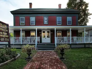 เทรนมาสเตอร์ส อินน์