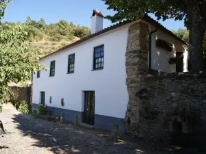 Villa with 3 Bedrooms in Torre de Moncorvo, with Wonderful Mountain VI