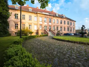 Schlosshotel Ruhstadt Garni - Natur & Erholung an der Elbe