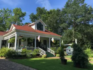 White Oak Manor Bed and Breakfast