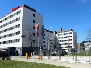 Ibis Zurich Messe Airport
