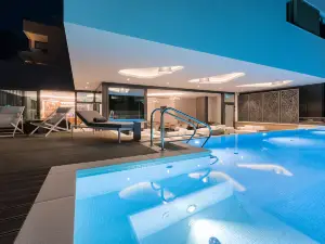 Hotel Ani