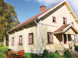 3 Bedroom Amazing Home in Finnerödja
