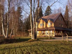 Susitna River Lodging, Backwoods Cabins