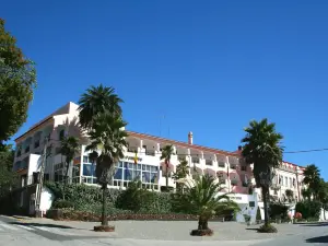 索爾及塞拉酒店