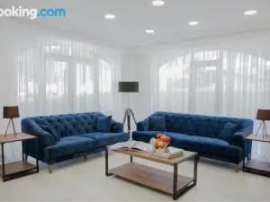 Kokhta Plaza Boutique Hotel