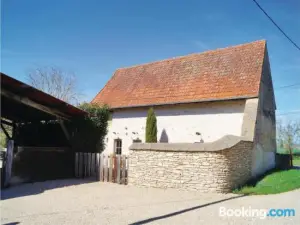 Nice Home in Ruffey les Beaune with 2 Bedrooms and Wifi