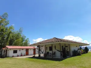 Finca Hotel Los Guayacanes