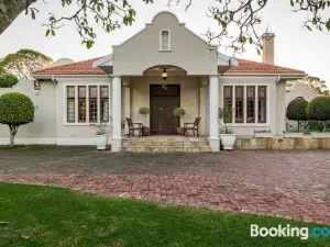 Millbury Guest House