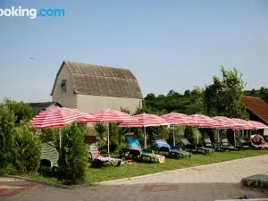 Giandra Resort