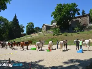 Les Ecuries de La Sabatarié