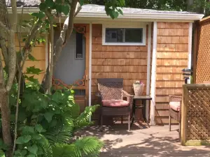 Garden Studio