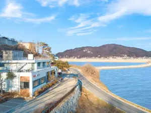 Ganghwa Cafe Pension Amote