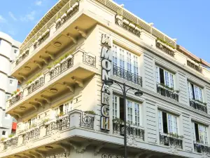Hotel Monarch