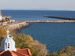 Paris-Irini Studios and Apartments