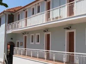 Vassilis Retreat