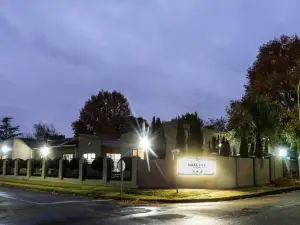 The Executive House