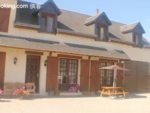 Walnut House