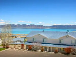 Lakeview Condo 941-1