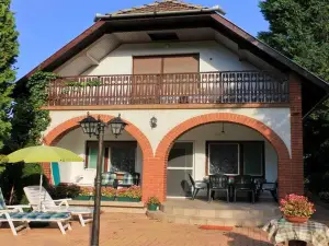 Csuka48 Apartman