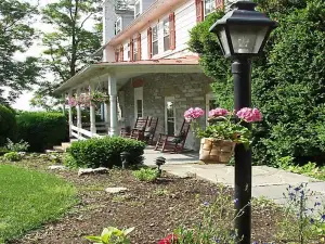 Boxwood Inn Bed & Breakfast