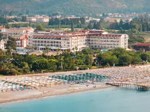 L'Oceanica Beach Resort
