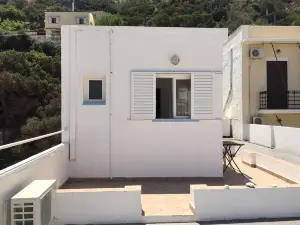 Apostolakis Rooms