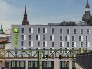 Holiday Inn Express Wuppertal - Hauptbahnhof, an IHG Hotel