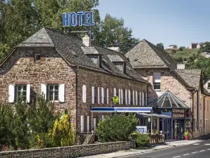 Logis Hôtel Restaurant les 2 Rives - A75, en Bordure de rivière