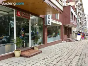 Hotel Cosmos