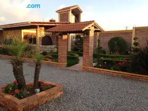 Hotel y Cabañas Alan
