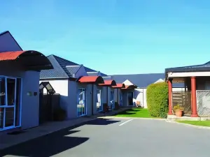 Airport Birches Motel
