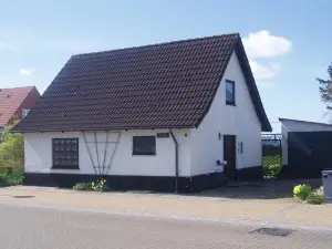 Strandhuset Holiday Home