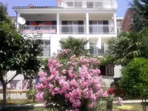 Apartment Sandra