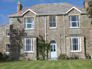 Trevanger Farm Bed and Breakfast