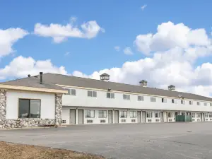 Super 8 by Wyndham Petoskey