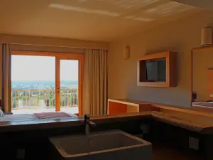 Bakucha Vineyard Hotel & Spa