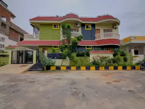 OYO 15838 Pramukh Palace