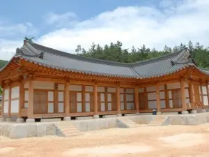 Peepul Hanok Stay (Korea Quality)