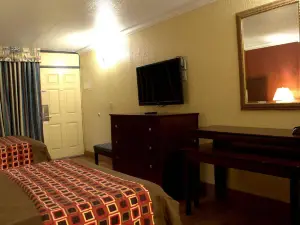 Polynesian Inn